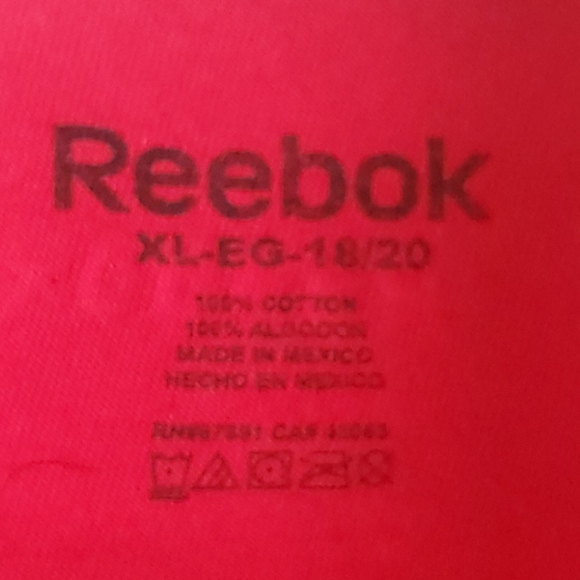 NWOT NHL Chicago Blackhawks Patrick Kane Reebok T-Shirt Size XL Boys 18-20 - Picture 4 of 4